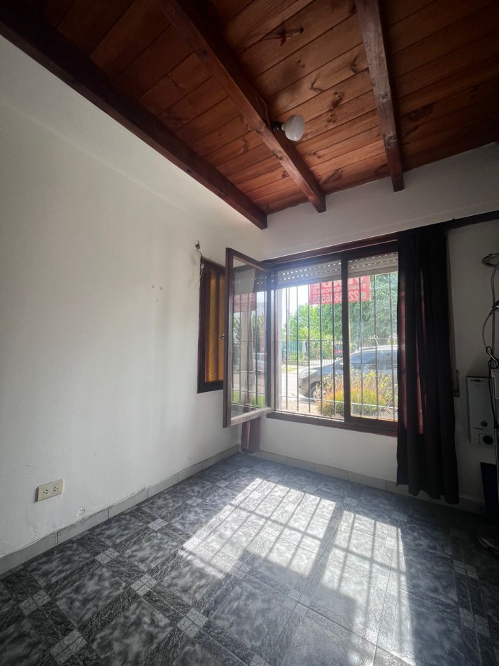 CASA 3 AMBIENTES EN VENTA