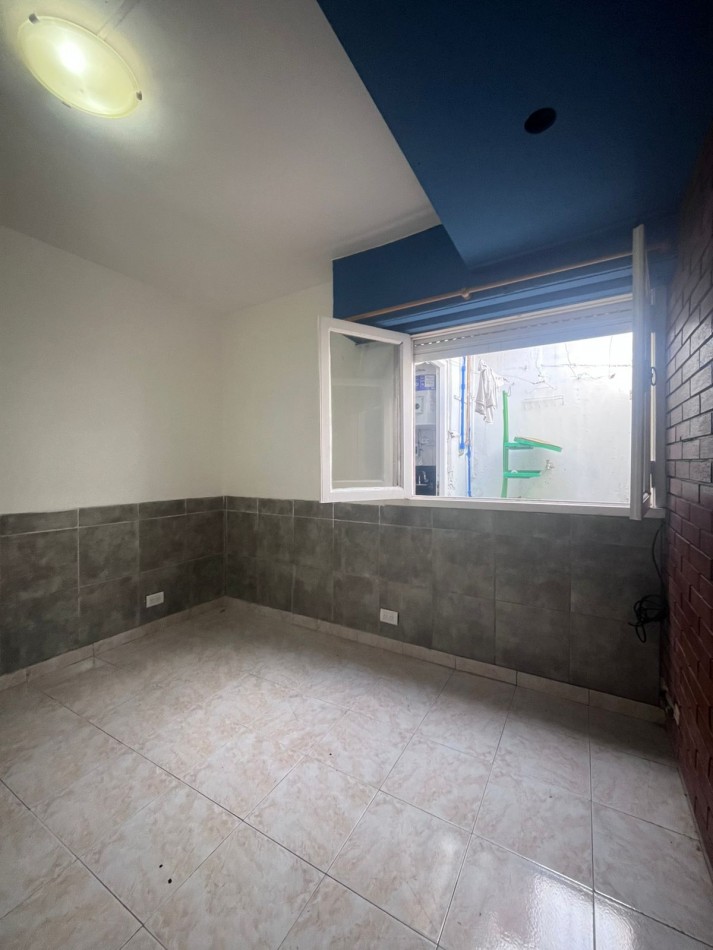 CASA 3 AMBIENTES EN VENTA