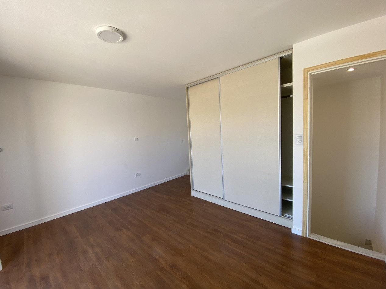 CASA 5 AMBIENTES A ESTRENAR EN BARRIO SAN JOSE VENTA