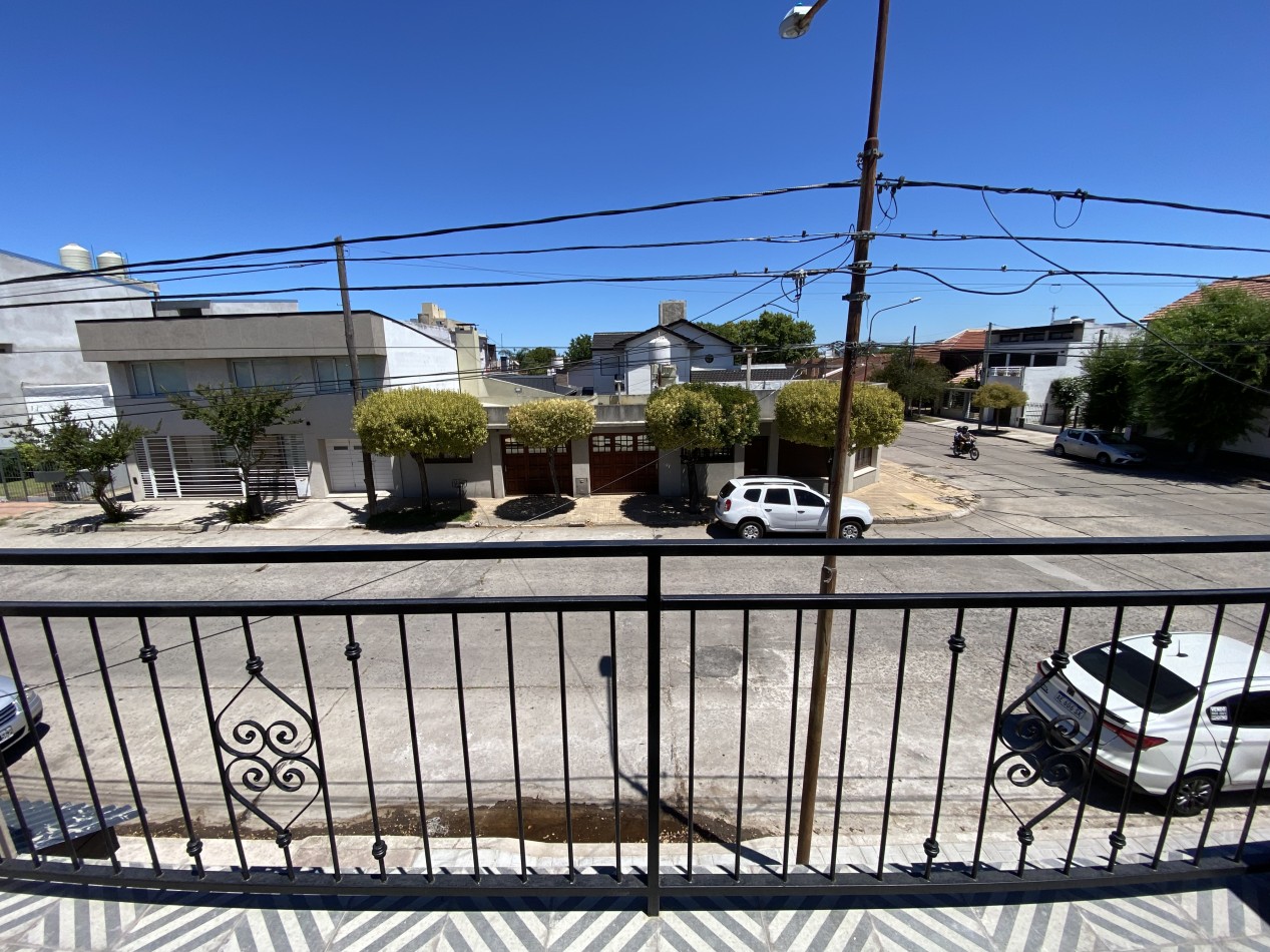 CASA 5 AMBIENTES A ESTRENAR EN BARRIO SAN JOSE VENTA