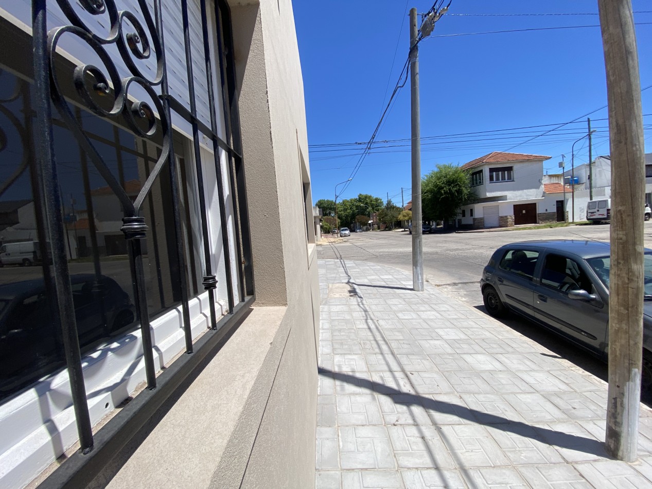 CASA 5 AMBIENTES A ESTRENAR EN BARRIO SAN JOSE VENTA