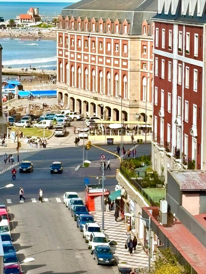 Departamento de 2 ambientes al frente con balcon terraza.