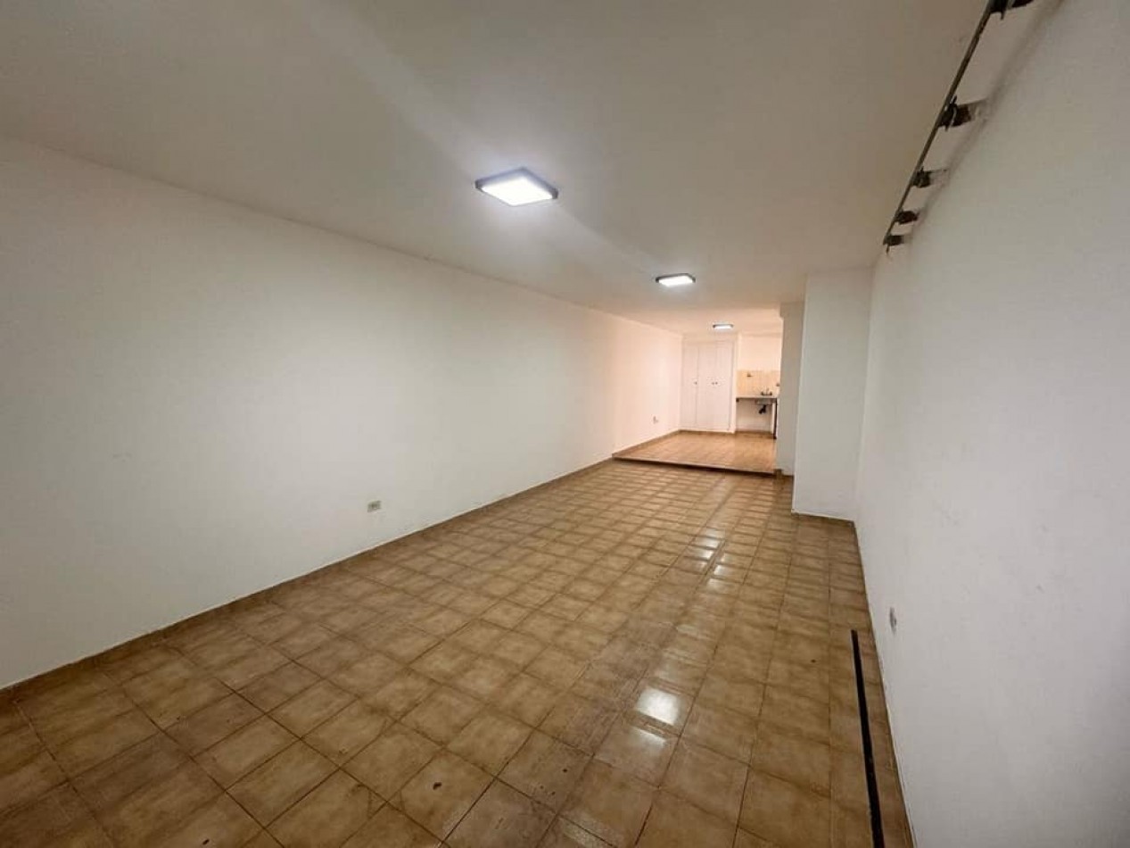 CASA EN PH 4 AMBIENTES CON COCHERA EN VENTA APTO CREDITO