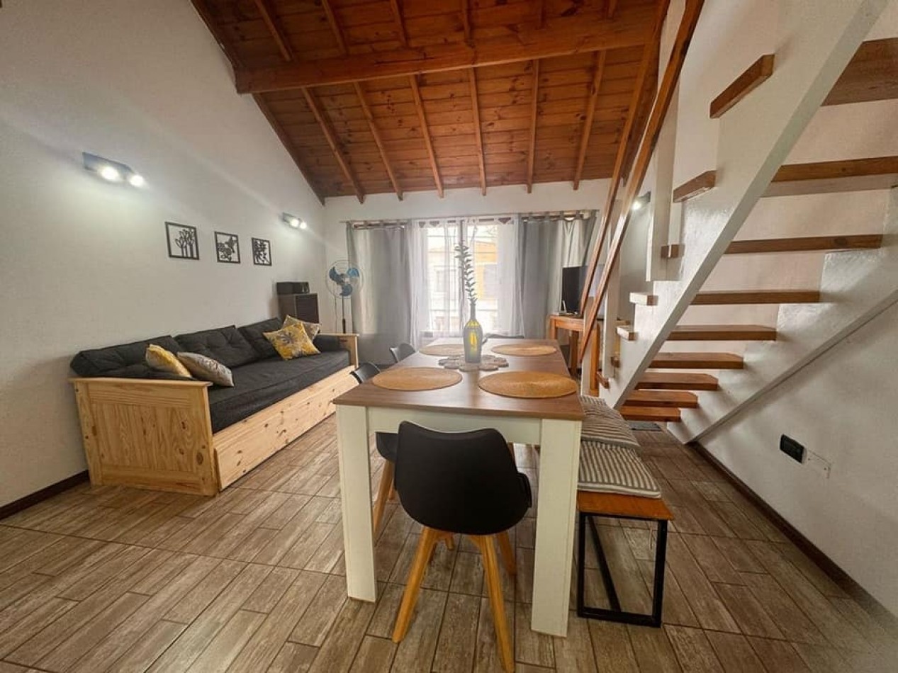 CASA EN PH 4 AMBIENTES CON COCHERA EN VENTA APTO CREDITO
