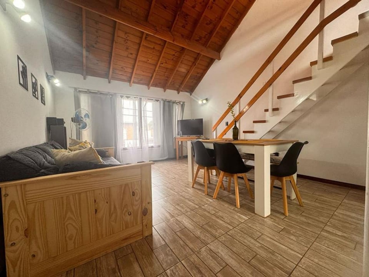 CASA EN PH 4 AMBIENTES CON COCHERA EN VENTA APTO CREDITO