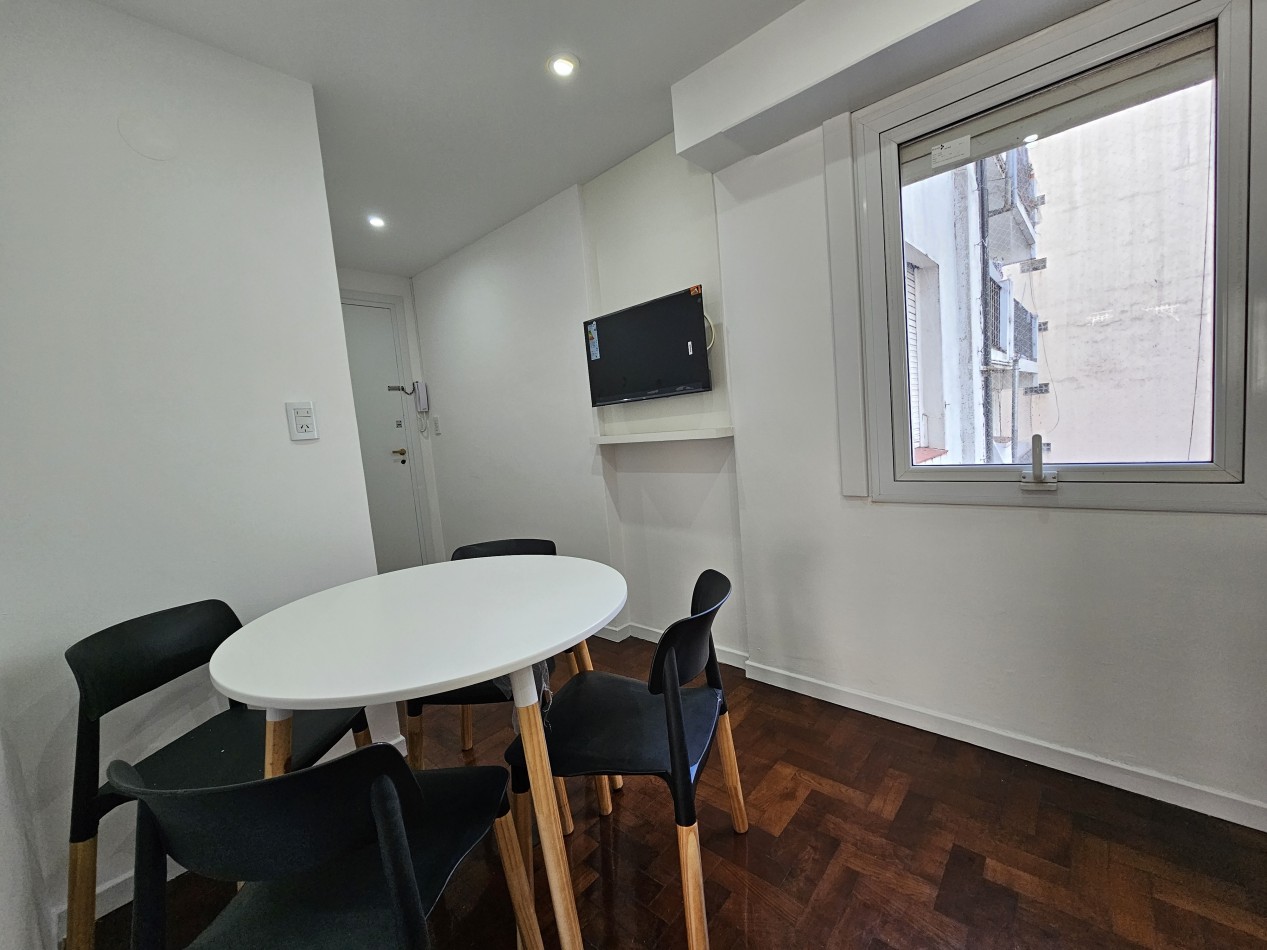 DEPARTAMENTO 1 AMBIENTE Y MEDIO RECICLADO Y AMOBLADO EN VENTA!