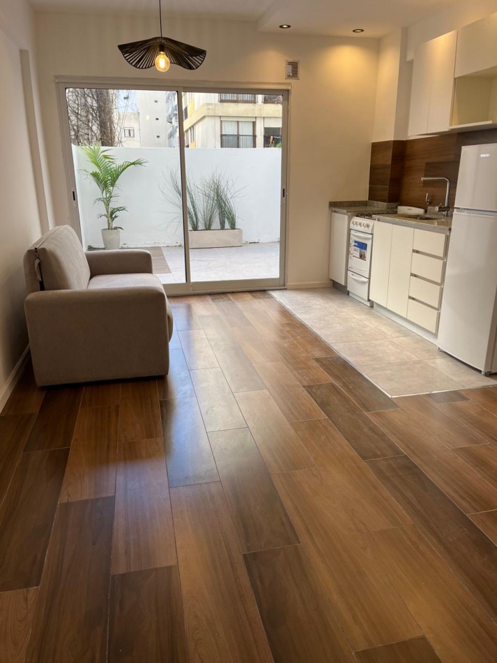 DEPARTAMENTO DE 1 AMBIENTE CON PATIO
