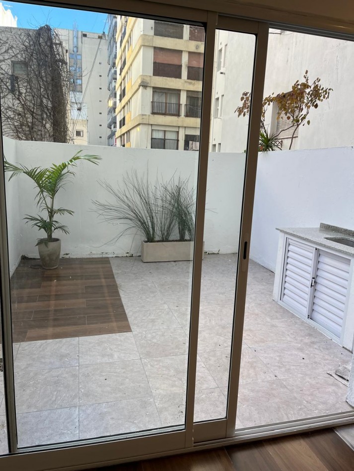 DEPARTAMENTO DE 1 AMBIENTE CON PATIO