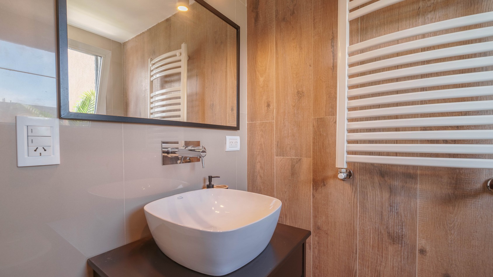 CASA 4 AMBIENTES CON COCHERA Y TERRAZA ZONA PASEO ALDREY