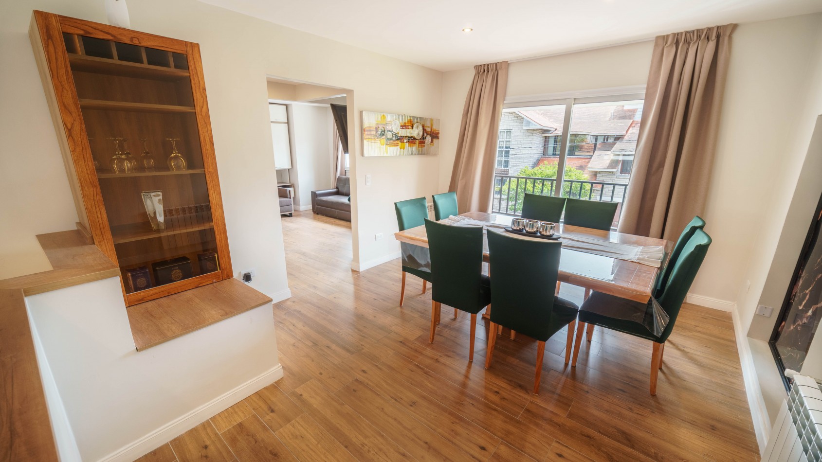 CASA 4 AMBIENTES CON COCHERA Y TERRAZA ZONA PASEO ALDREY