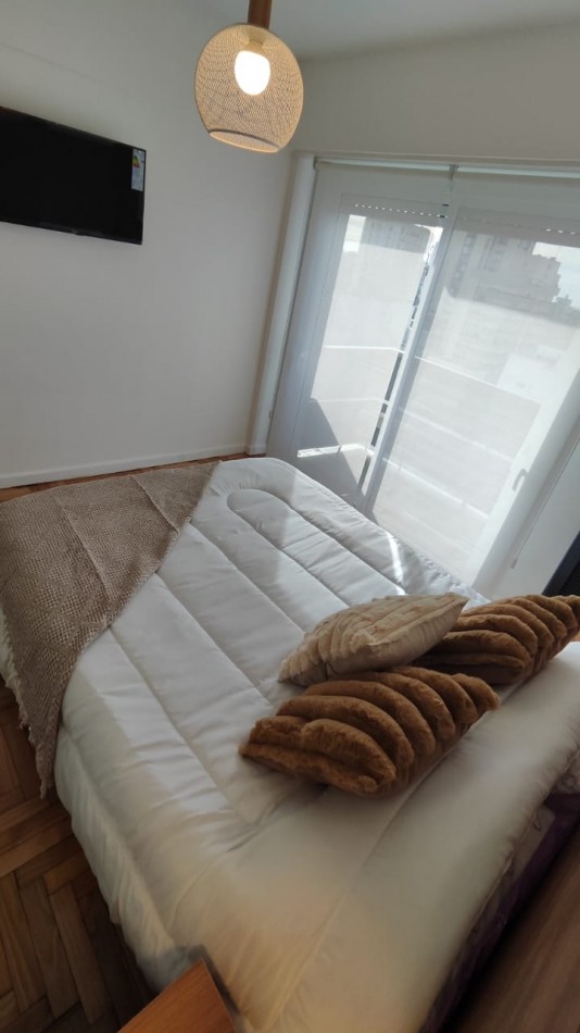 DEPARTAMENTO 3 AMBIENTES AL FRENTE CON BALCON Y COCHERA