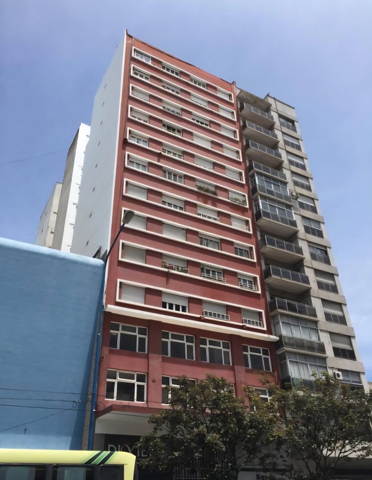DEPARTAMENTO 4 AMBIENTES ZONA CENTRO