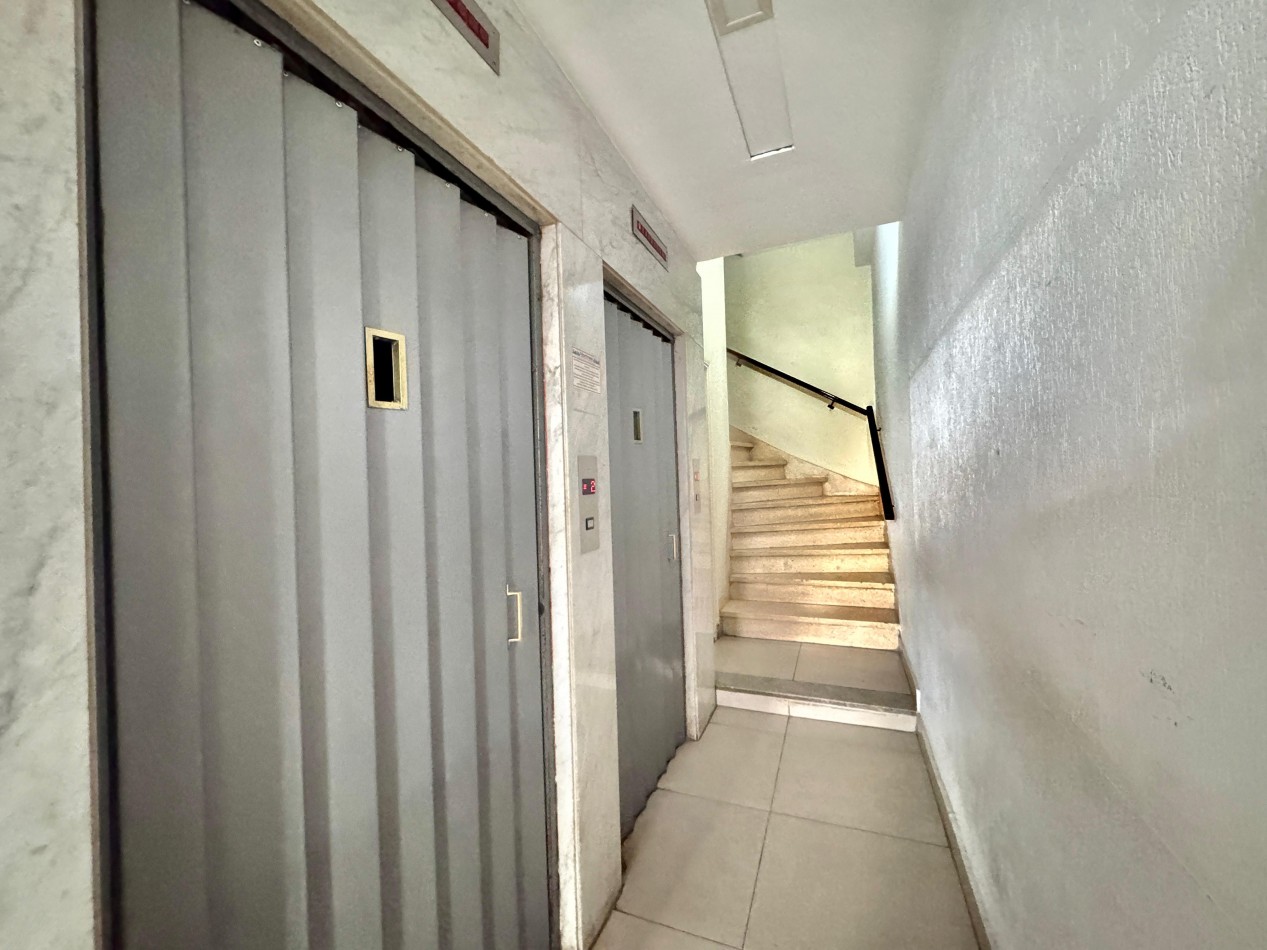 DEPARTAMENTO 1 AMBIENTE A LA CALLE CON BALCON