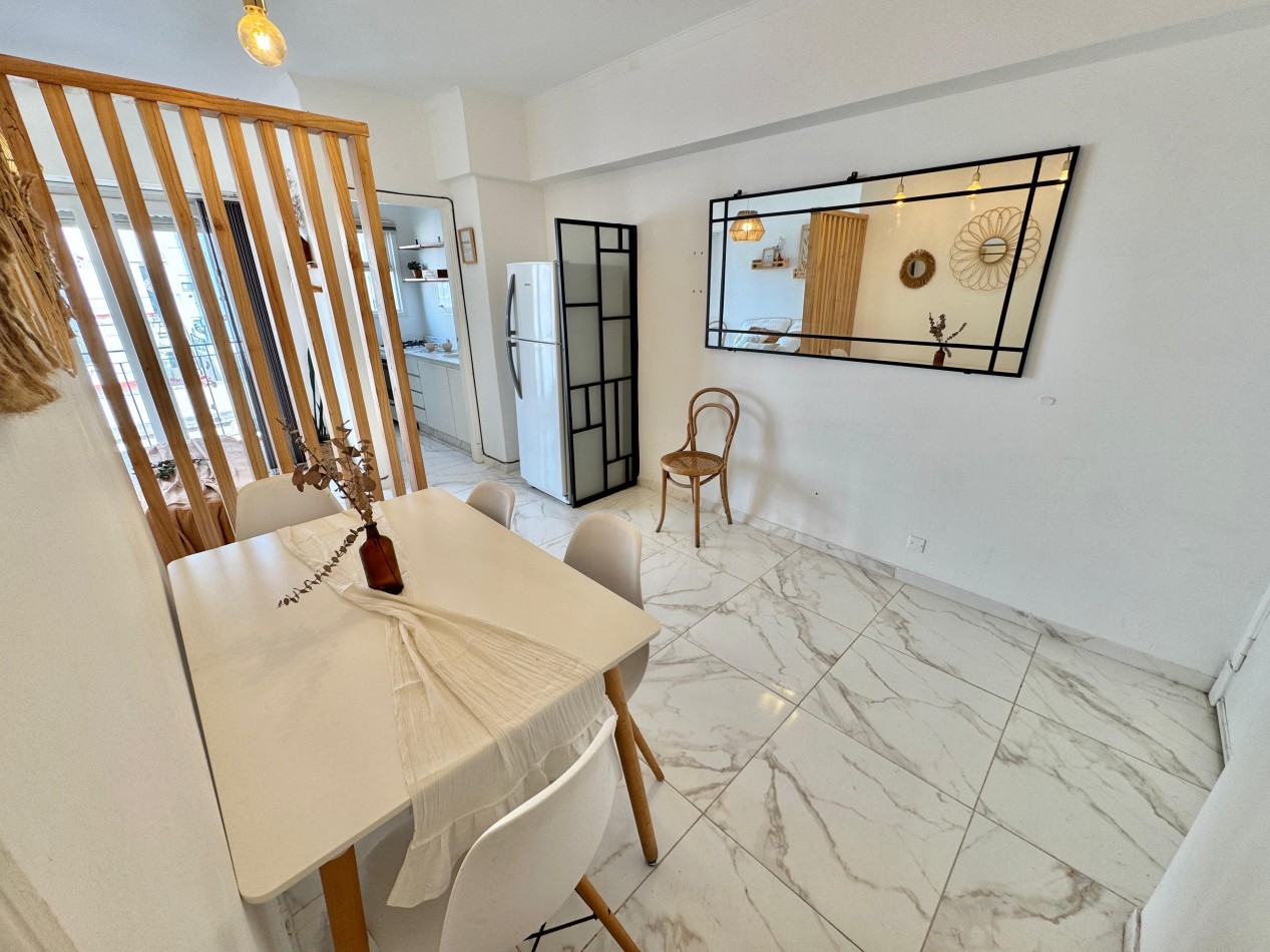 DEPARTAMENTO 1 AMBIENTE A LA CALLE CON BALCON