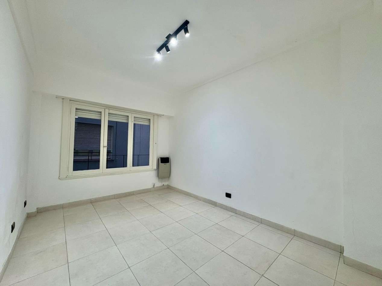 Departamento de 3 ambientes zona paseo aldrey