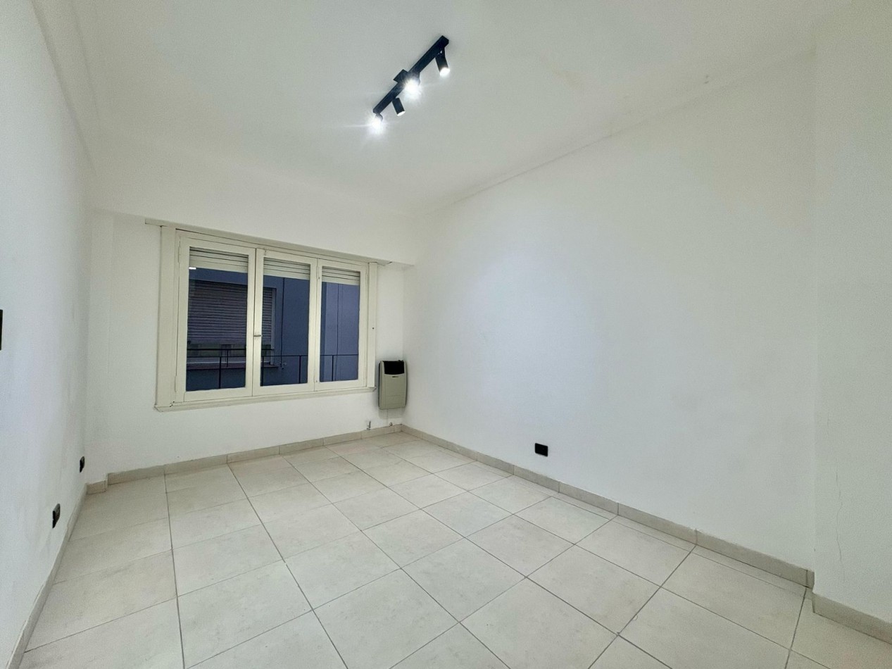 Departamento de 3 ambientes zona paseo aldrey