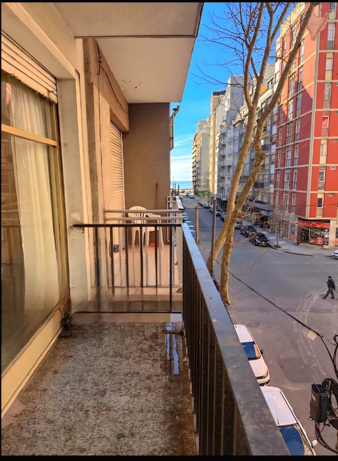 2 AMBIENTES A LA CALLE CON BALCON
