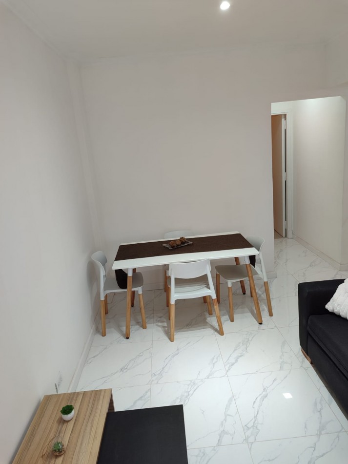 departamento 2 ambientes a la calle con balcon