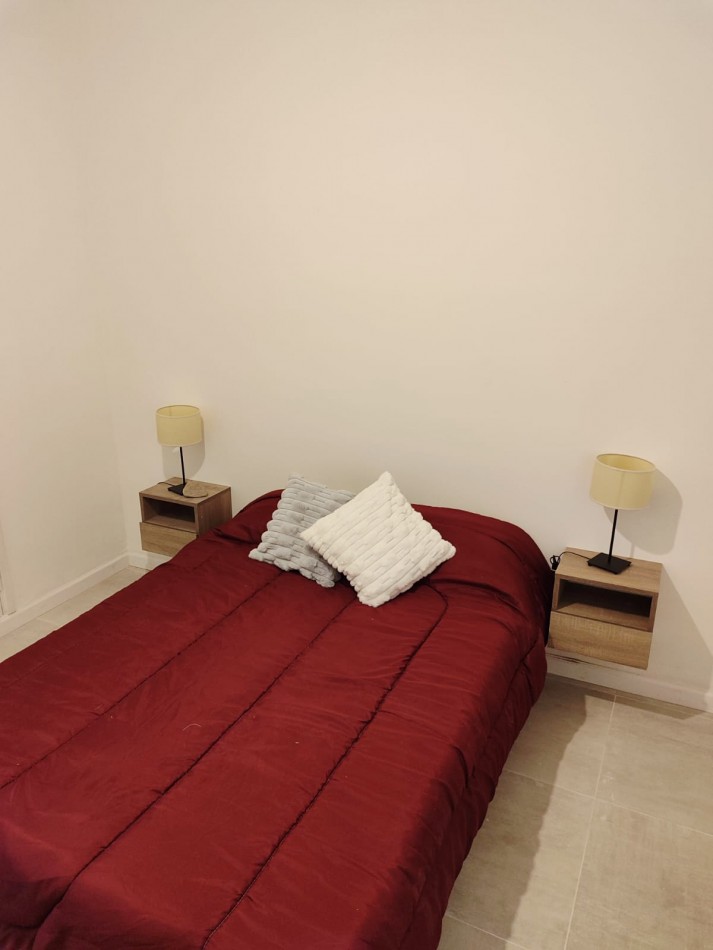 departamento 2 ambientes a la calle con balcon