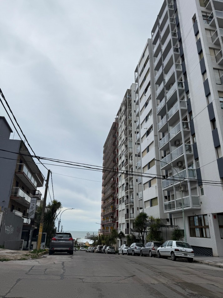 3 AMBIENTES CON BALCON A LA CALLE CON COCHERA