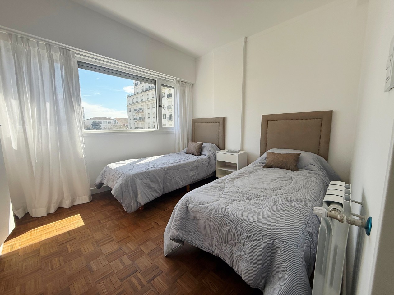 3 AMBIENTES CON BALCON A LA CALLE CON COCHERA