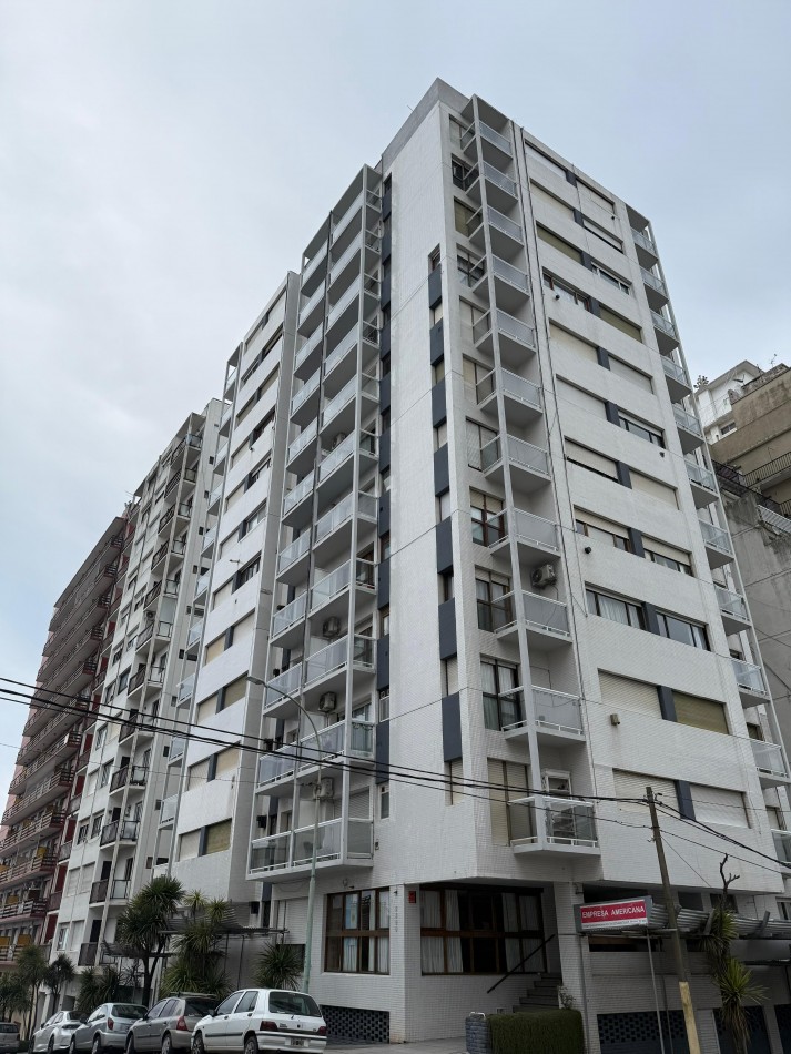 3 AMBIENTES CON BALCON A LA CALLE CON COCHERA