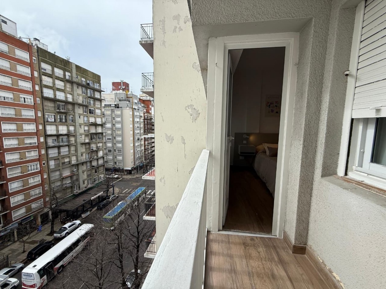 DEPARTAMENTO 3 AMBIENTES A LA CALLE CON BALCON