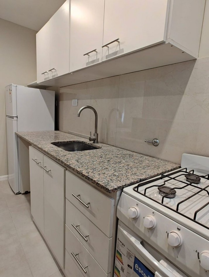 Departamento 1 ambiente al frente divisible ideal para inversion!!