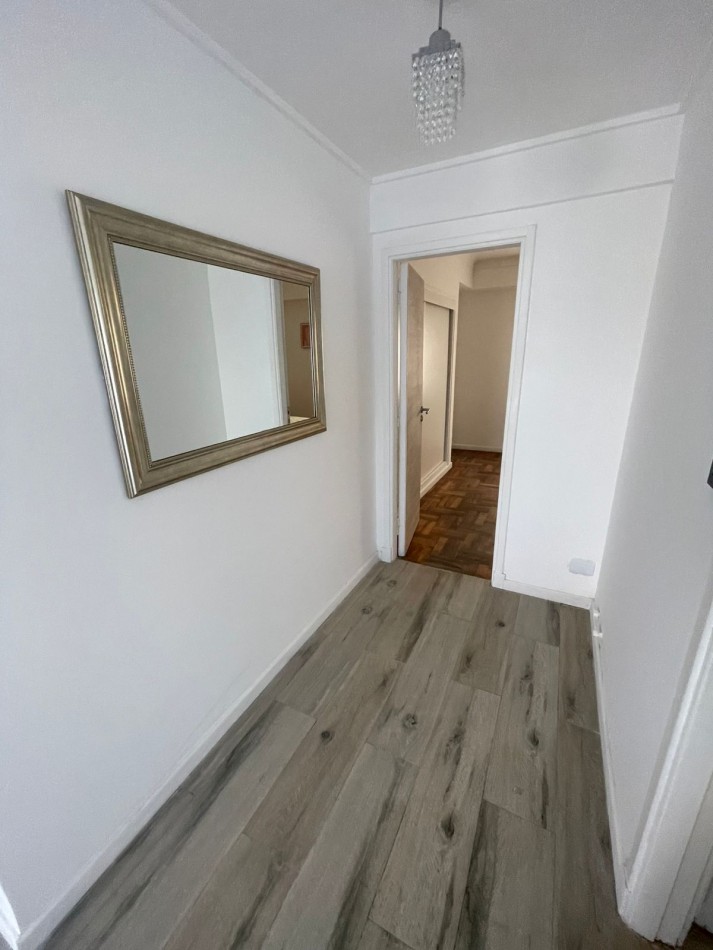 Departamento 2 ambientes con vista parcial al mar