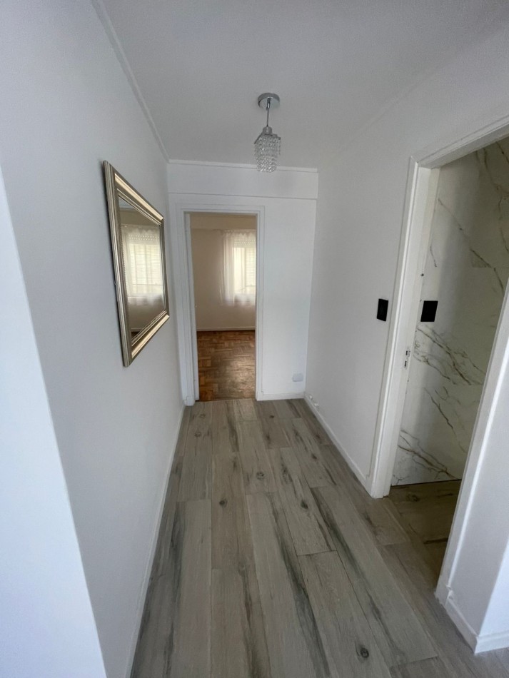 Departamento 2 ambientes con vista parcial al mar