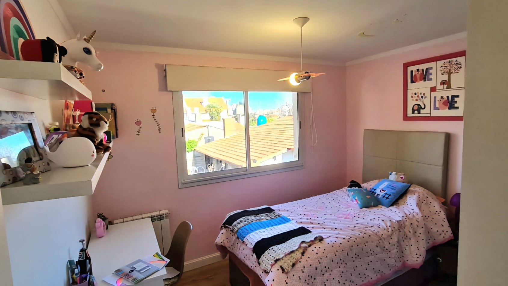 CASA 5 AMBIENTES CON COCHERA Y PATIO PARQUE LURO