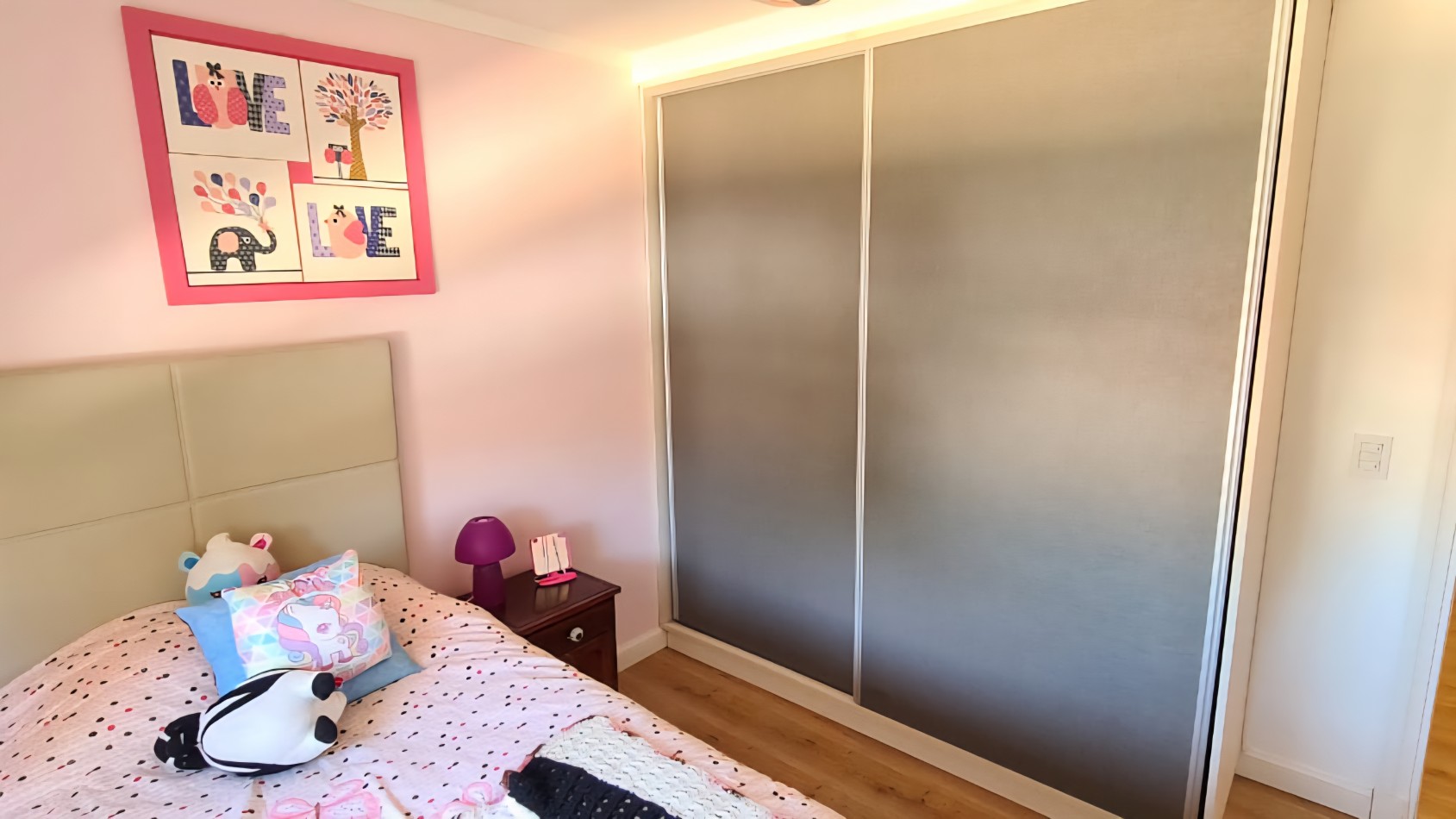 CASA 5 AMBIENTES CON COCHERA Y PATIO PARQUE LURO