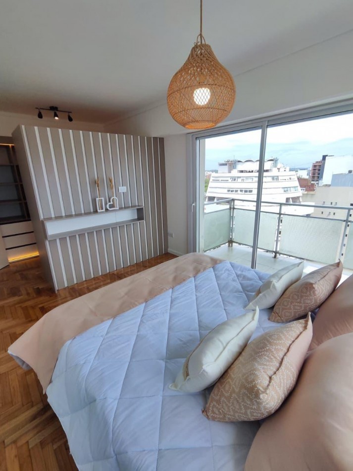 Departamento 4 Ambientes a la calle con cochera