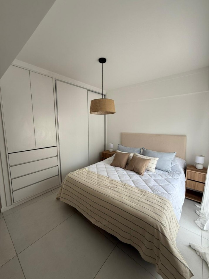 departamento 4 Ambientes a la calle con cochera y terraza privada