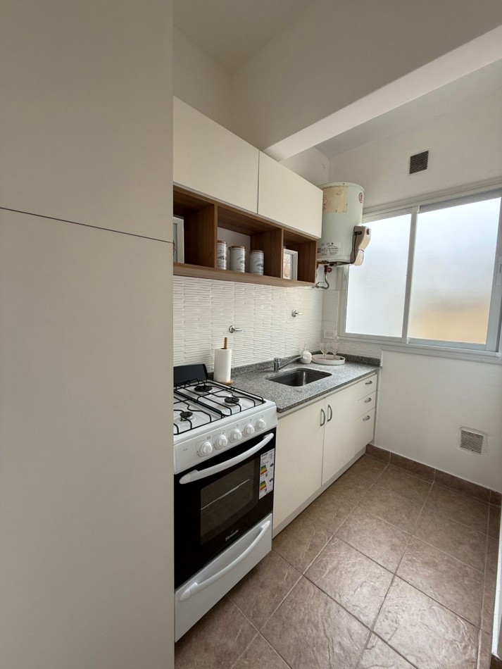 departamento 3 Ambientes con dependencia a la calle con balcon terraza