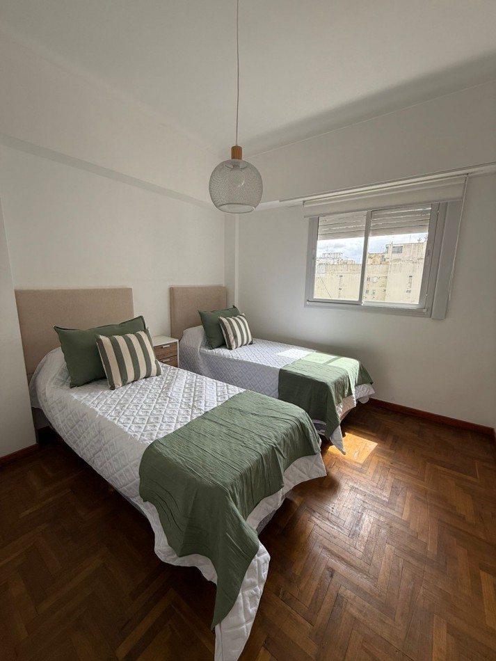 departamento 3 Ambientes con dependencia a la calle con balcon terraza