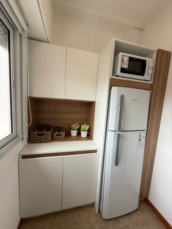 departamento 3 Ambientes con dependencia a la calle con balcon terraza