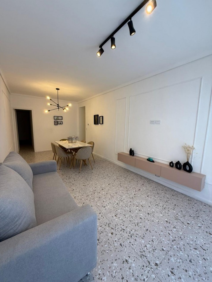 Departamento con cochera 3 ambientes zona plaza Colon