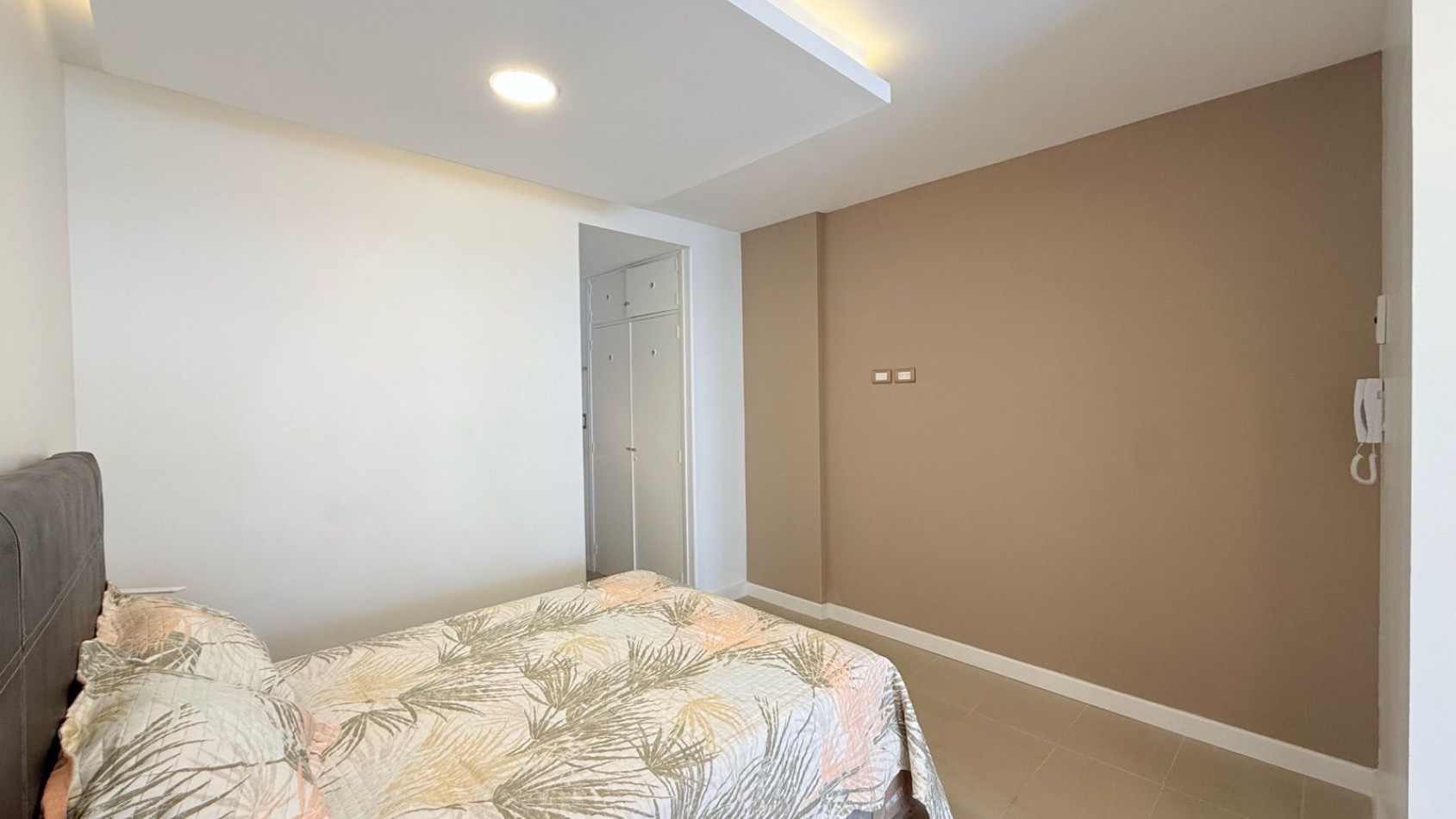 DEPARTAMENTO 1 AMBIENTE A LA CALLE CON BALCON