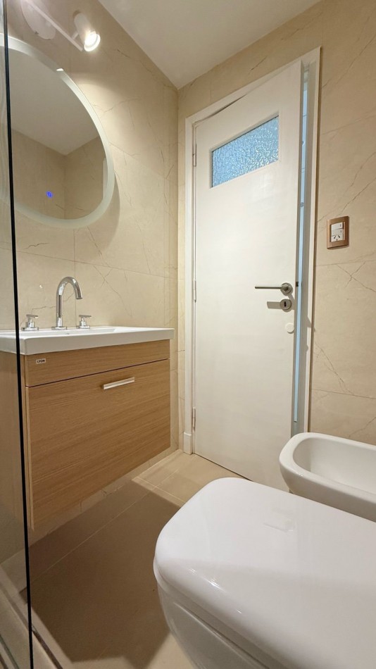 DEPARTAMENTO 1 AMBIENTE A LA CALLE CON BALCON