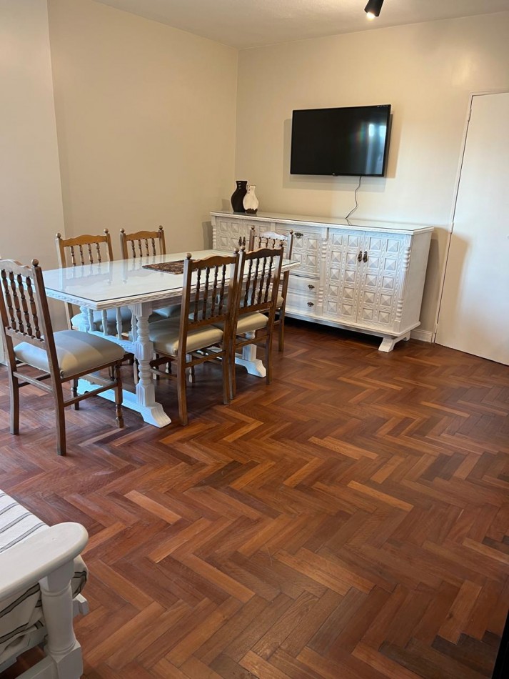 Departamento 4 ambientes a la calle en venta. centro