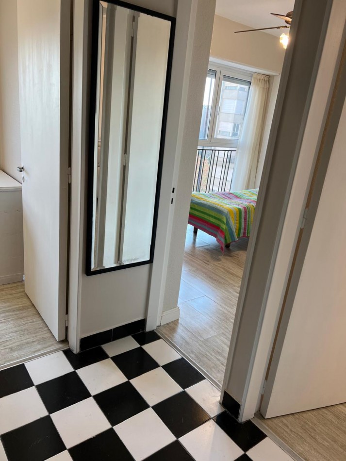 Departamento 4 ambientes a la calle en venta. centro