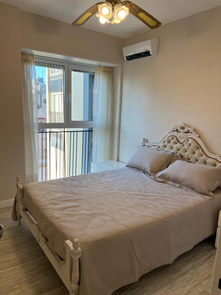 Departamento 4 ambientes a la calle en venta. centro