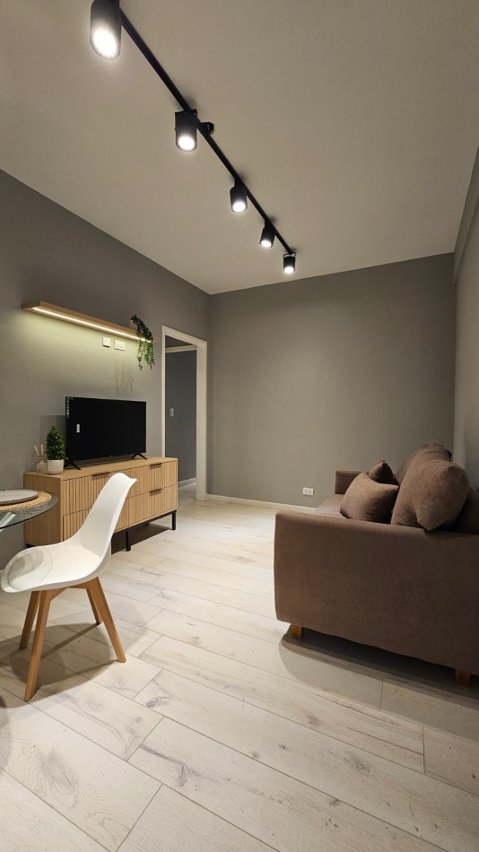 Departamento 3 ambientes al frente en venta 