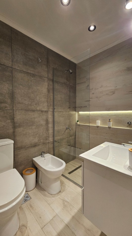 Departamento 3 ambientes al frente en venta 