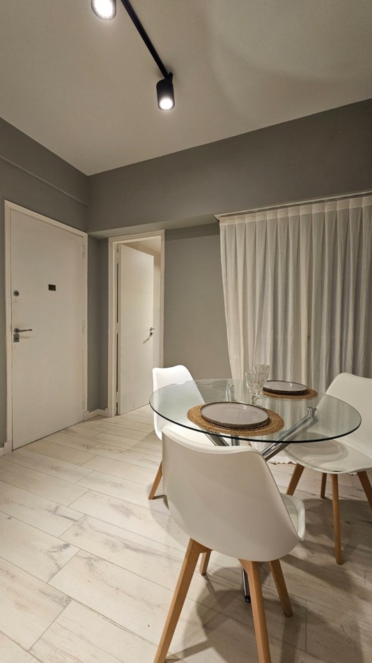 Departamento 3 ambientes al frente en venta 