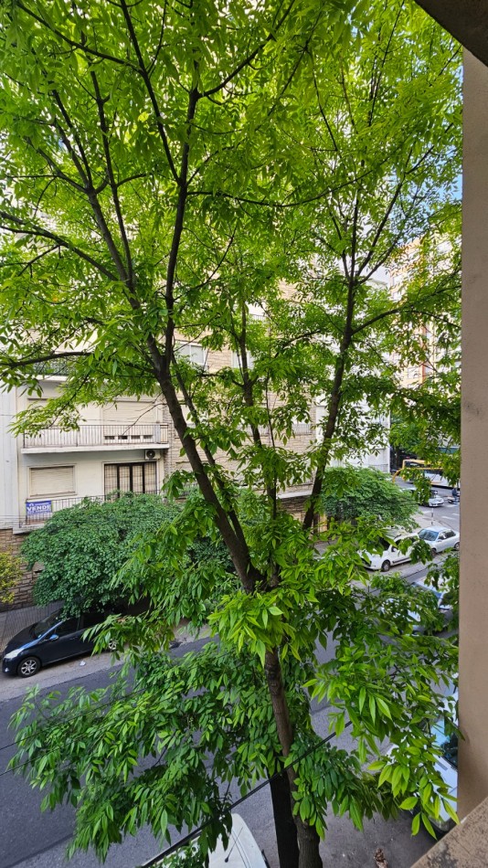 Departamento 3 ambientes al frente en venta 