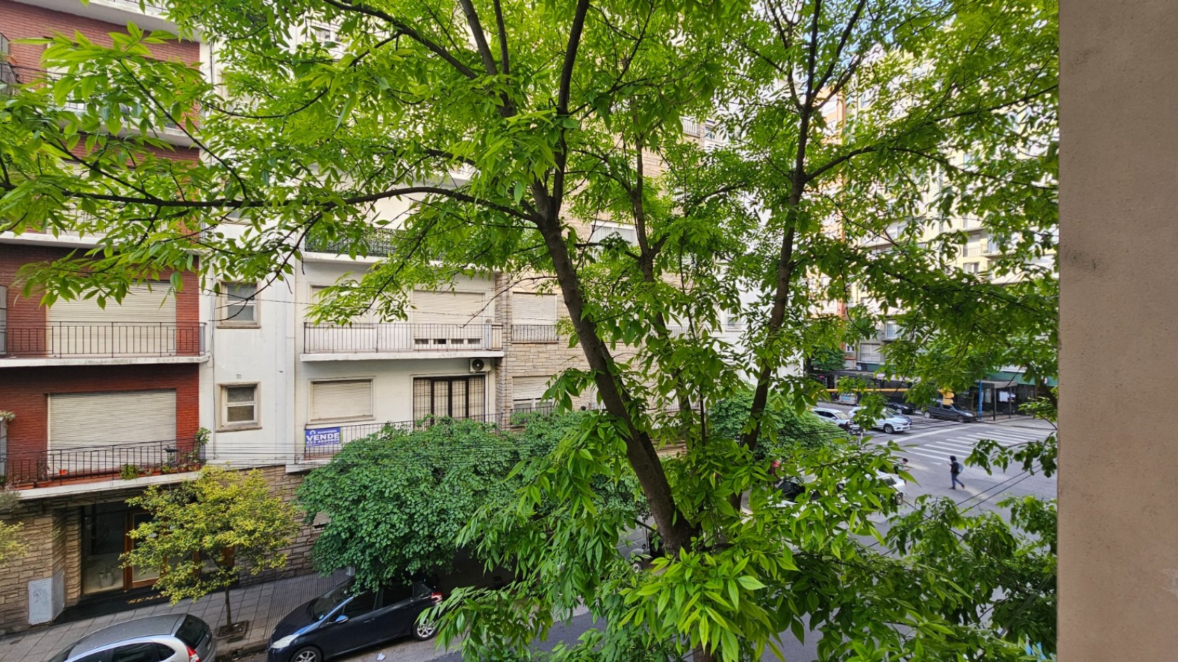 Departamento 3 ambientes al frente en venta 