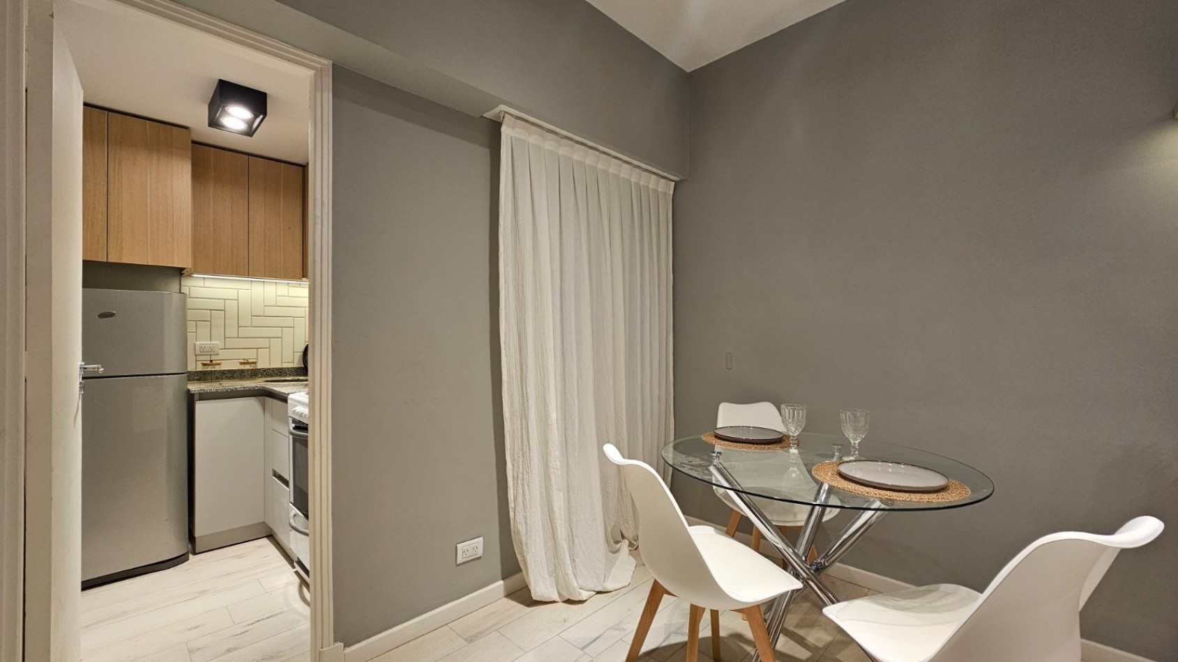 Departamento 3 ambientes al frente en venta 