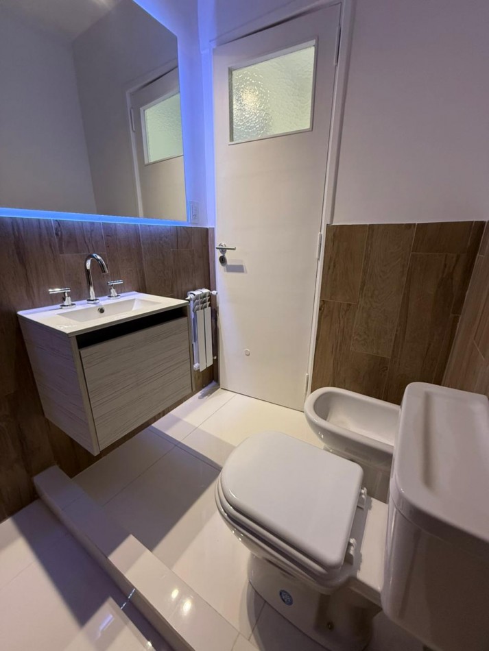 Departamento 2 ambientes con dependencia a la calle vista al mar